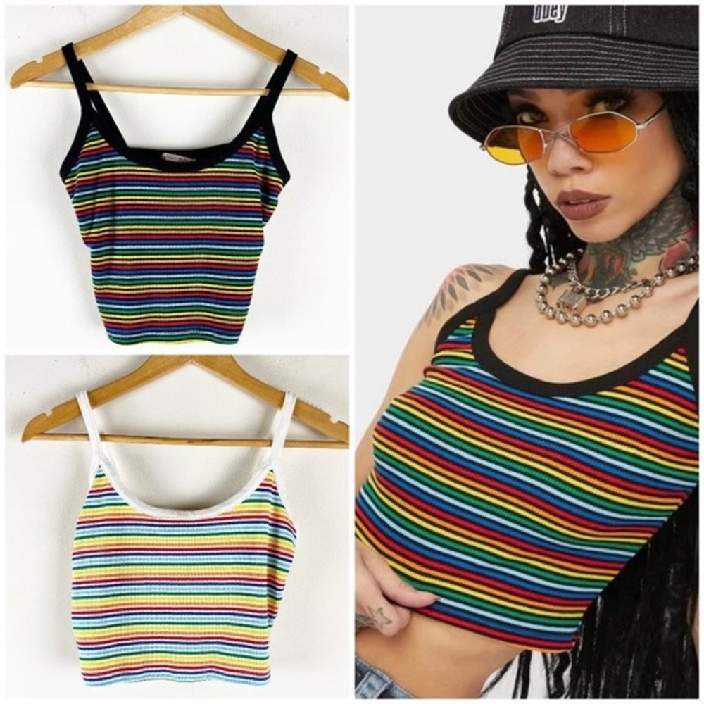 2/$20 Heart & Hips Rainbow Crop‎ Top Small Bkundle